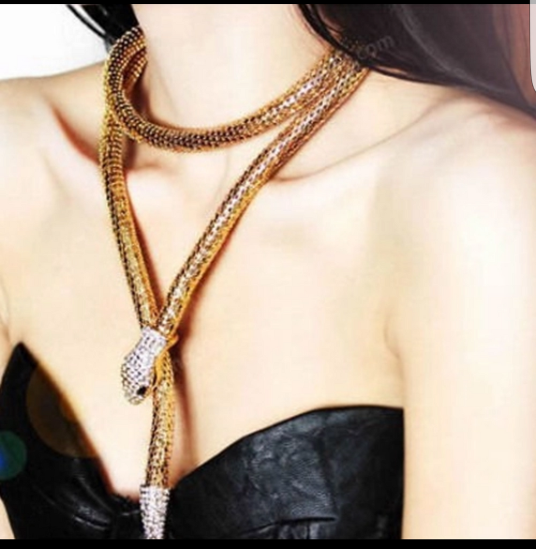 Baroque Style Snake Chain Necklace
