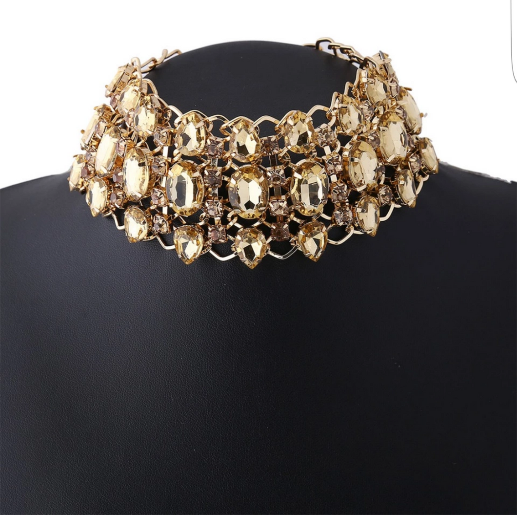 Lola Luxury Choker