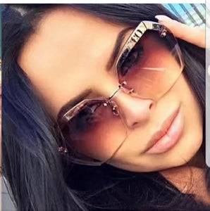 Chelia Luxury Rimless Sunglass
